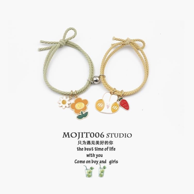 2pcs Cute Cartoon Couple Bracelet Magnet Ball Hand Men and Women Gift